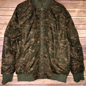 Nike Shoe Camo Jacket (Reversable)